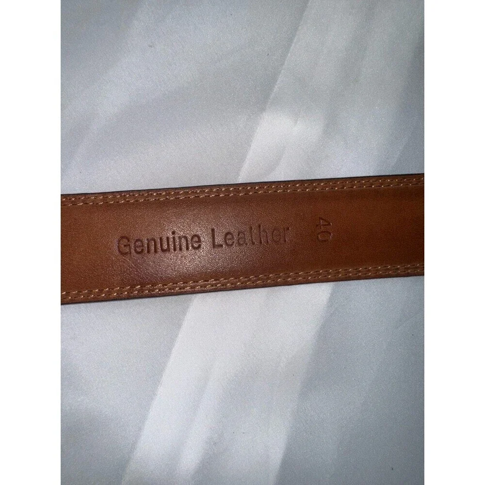 Clarks‎ nubuckleather belt. Size 40